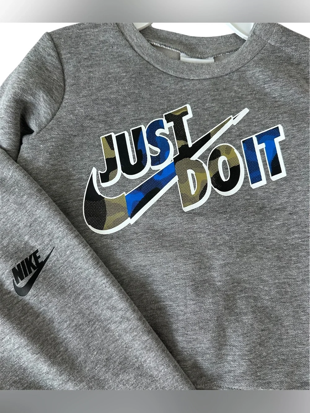 Nike 2 Piece Set Gray Crewneck Sweatshirt & Jogger Pants Boys Size 24 Months NWT